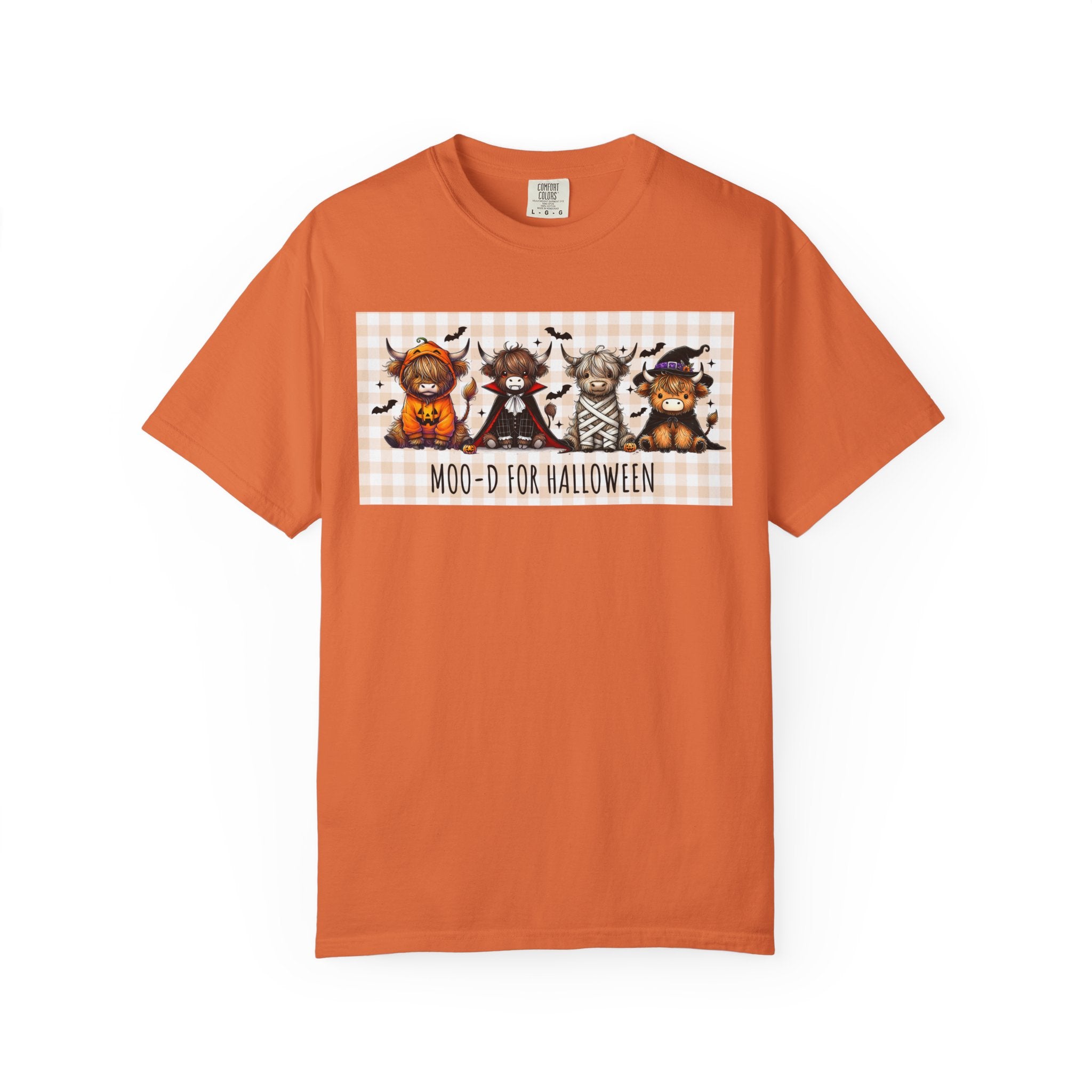 Moo-d for Halloween | Cute Highland Cow Graphic Tee