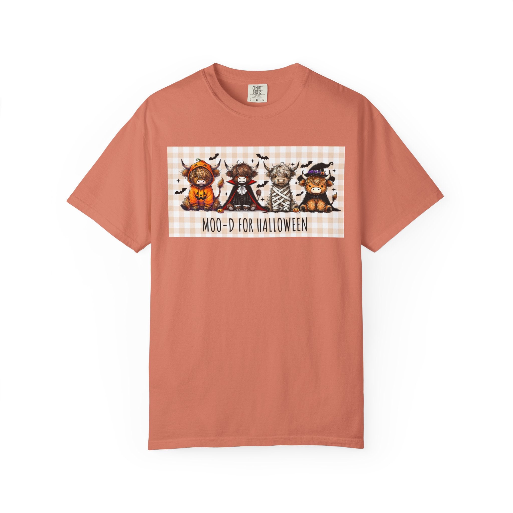 Moo-d for Halloween | Cute Highland Cow Graphic Tee