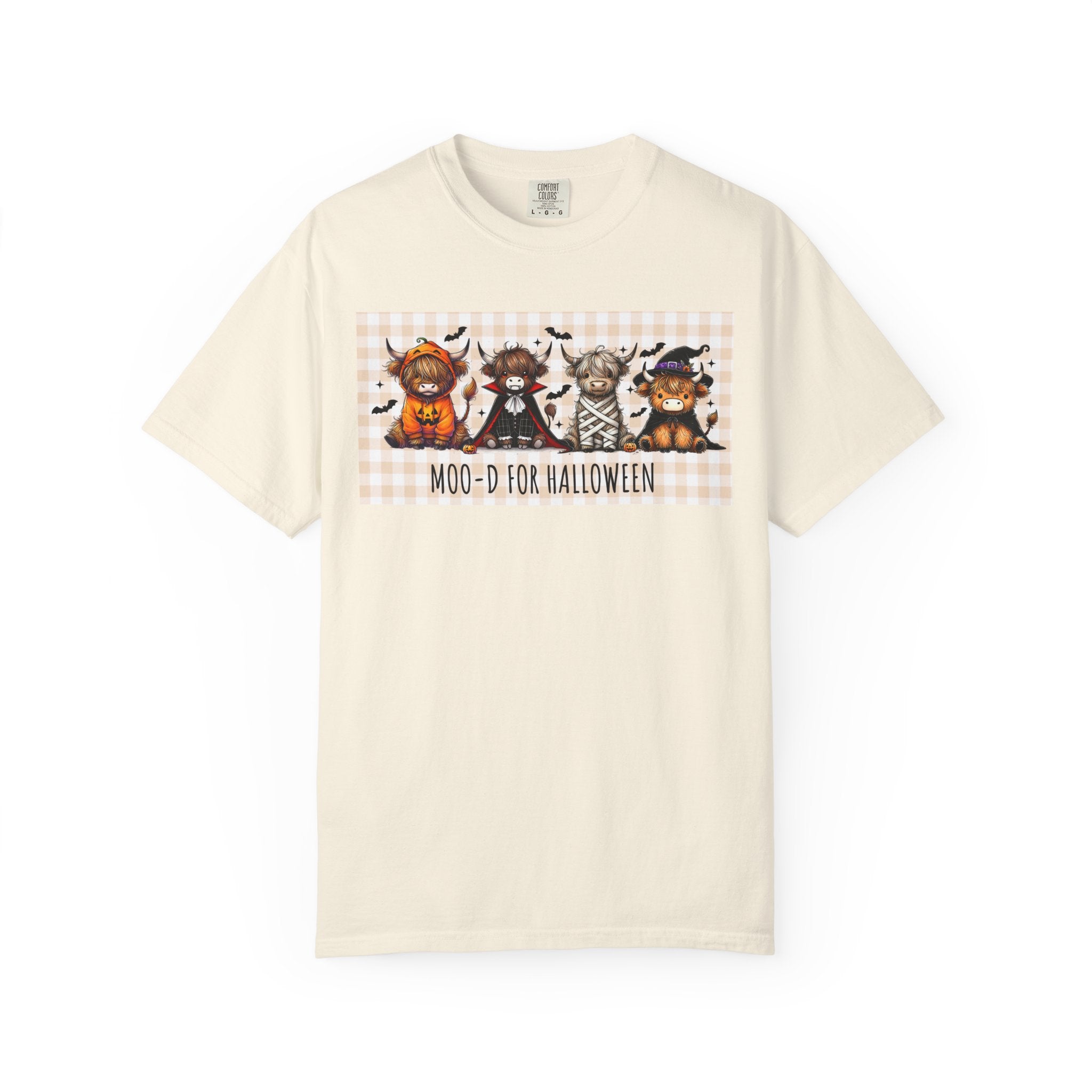Moo-d for Halloween | Cute Highland Cow Graphic Tee