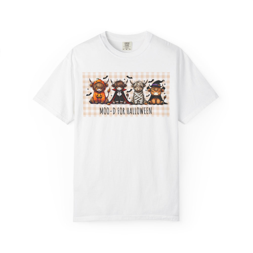 Moo-d for Halloween | Cute Highland Cow Graphic Tee