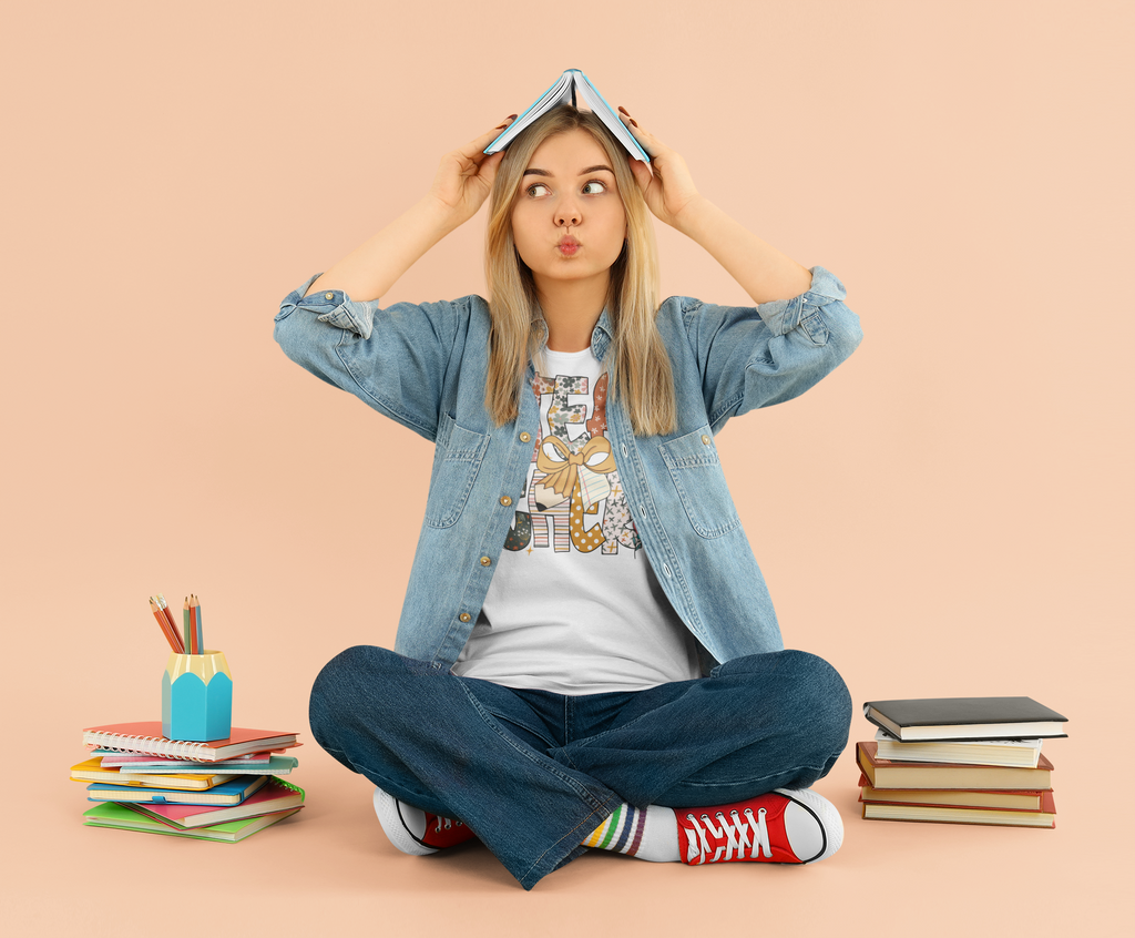 Floral Teacher T-Shirt – Cute Wildflower Graphic Tee with Bow for Women & Educators