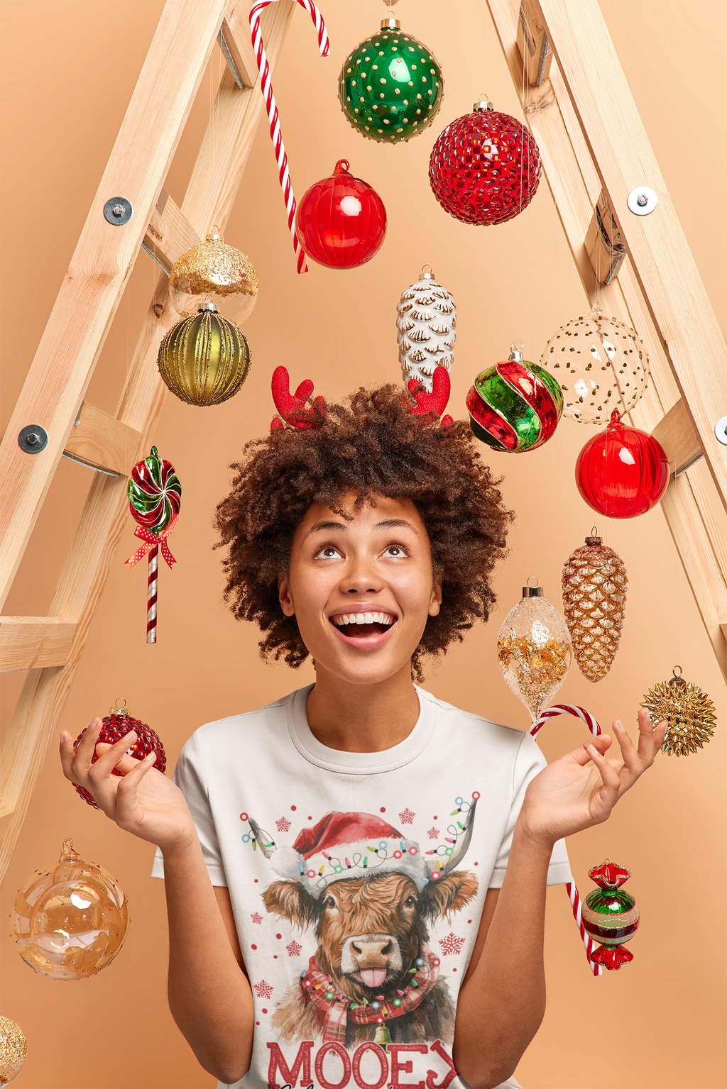 Mooey Christmas Highland Cow Sweatshirt | Funny Holiday Farm Animal Sweater, Cute Christmas Pullover for Women